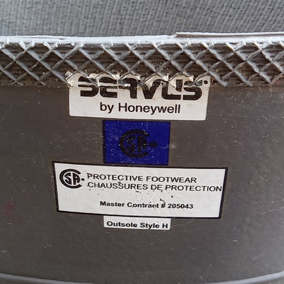 Servus Honeywell CSA Rubber Boots Size 8 Hard Toe Work Boots Grey Yellow / Grey - Picture 11 of 13